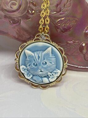 Goldtone Blue White Cameo Kitten Kitty Cat Feline Lover Necklace Gift Jewelry Ch